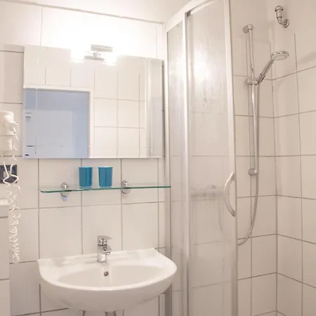 아파트 Gaestehaus Daheim - 05 Mit Balkon 샬베우츠
